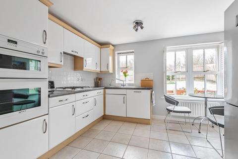 7 Firecrest Road, Kempshott, Basingstoke, RG22 5UL