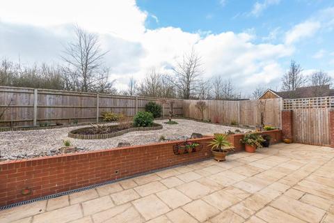 7 Firecrest Road, Kempshott, Basingstoke, RG22 5UL