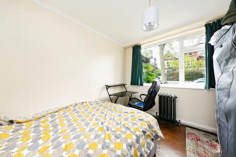 2 bedroom flat for sale, Quintock House, Broomfield Road, Kew, Richmond, Surrey TW9