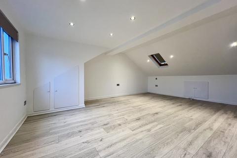 undefined, High Street, Northwood HA6