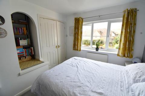 34 Calcutt Way, Shirley, Solihull, B90 1RS