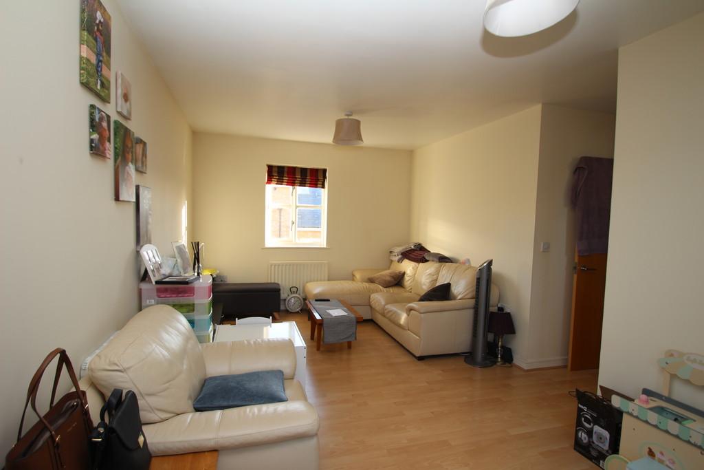 New Writtle Street, Chelmsford 2 bed apartment £260,000