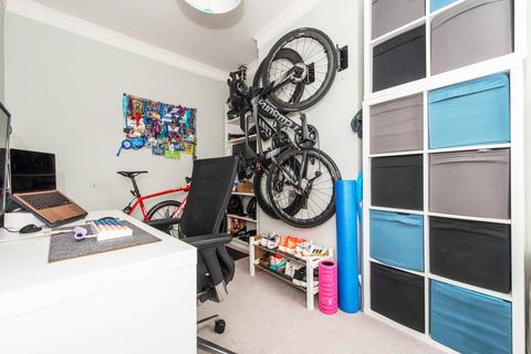 19 Beddington Grove, Wallington, SM6 8LB