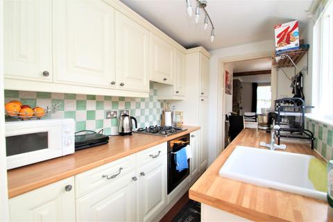 201 Manor Road, Chigwell, IG7 4JY