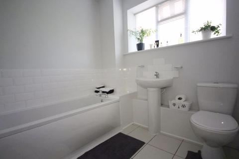 22 Coningsby Drive, Grimsby, DN34 5HG