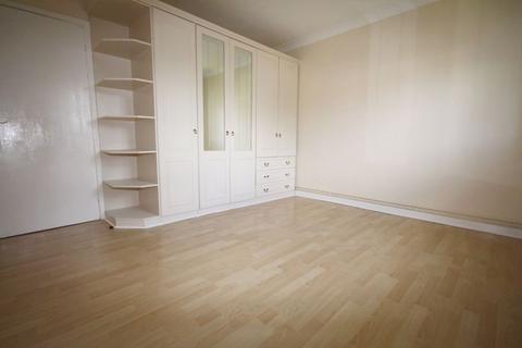 22 Coningsby Drive, Grimsby, DN34 5HG