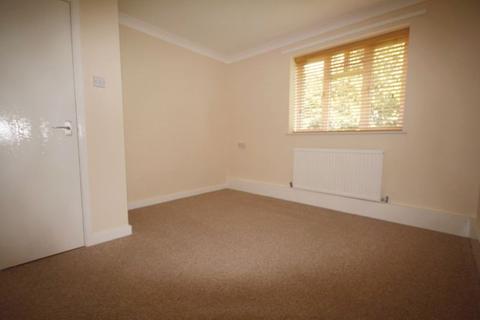 22 Coningsby Drive, Grimsby, DN34 5HG