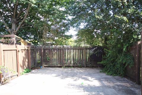 22 Coningsby Drive, Grimsby, DN34 5HG