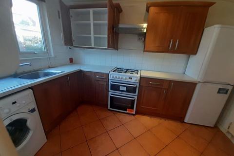 18 Burrell Close, Edgware, HA8 8FH
