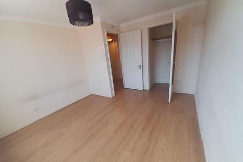 18 Burrell Close, Edgware, HA8 8FH