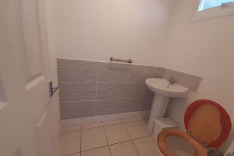 18 Burrell Close, Edgware, HA8 8FH