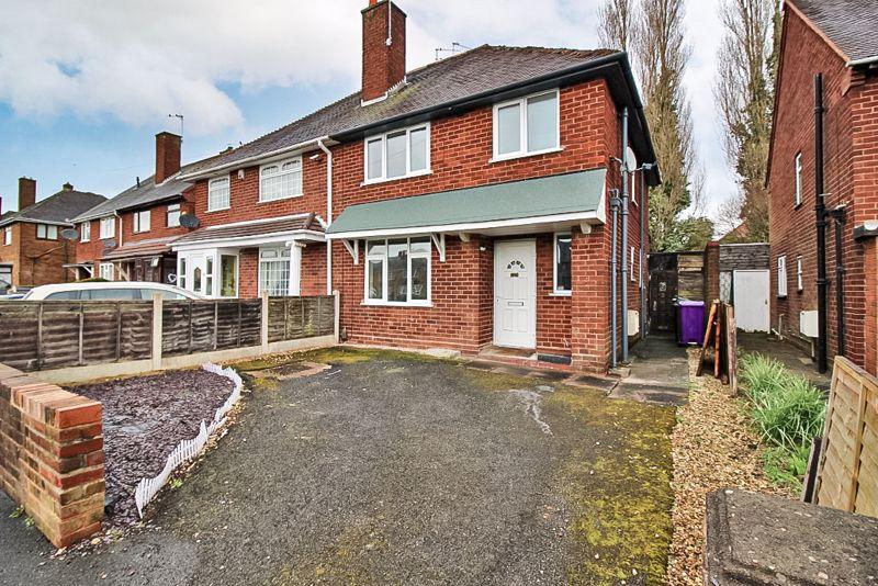 Lawrence Avenue, Wednesfield, Wolverhampton 3 bed semidetached house