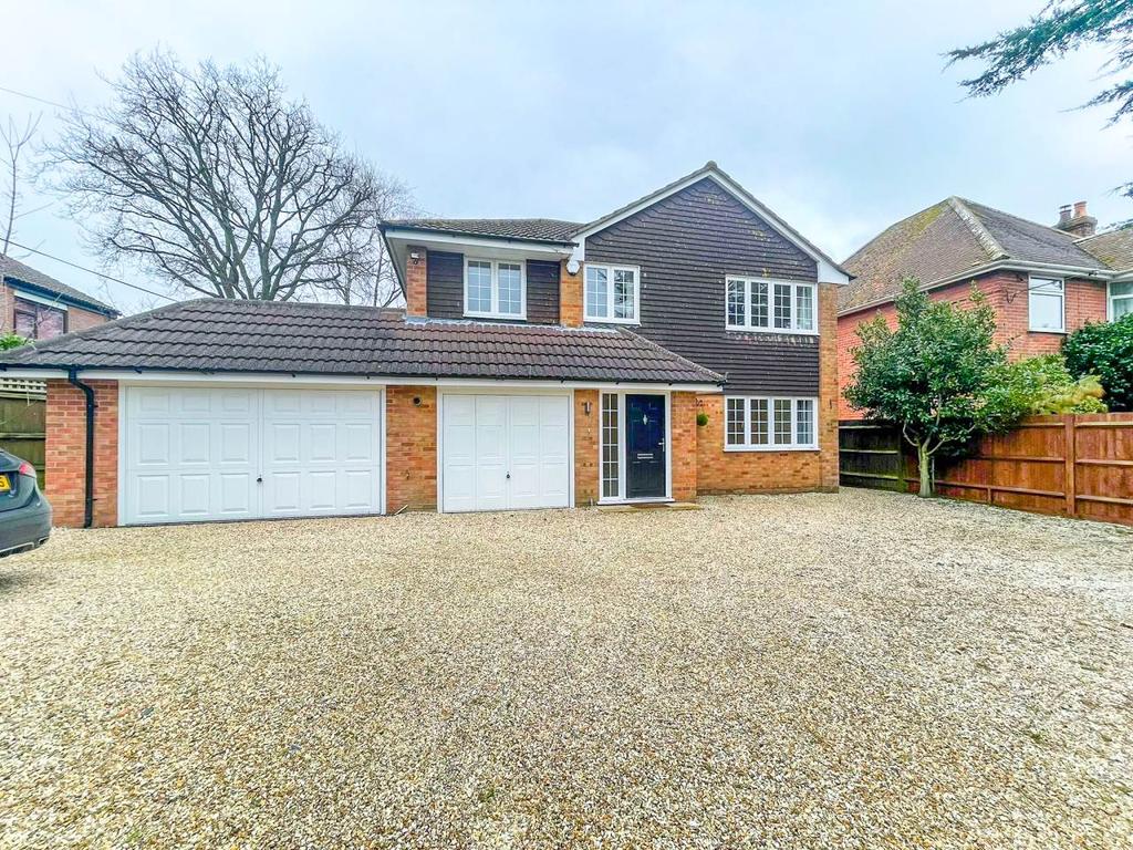 101a Stopples Lane, Hordle, Lymington 4 bed detached house £2,195 pcm