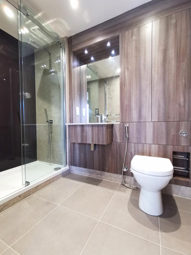 En-Suite to Bedroom 2