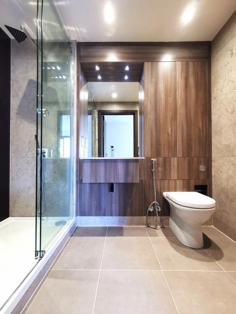 En-Suite to Bedroom 3