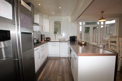 52 Castleton Road, Mitcham, CR4 1NY