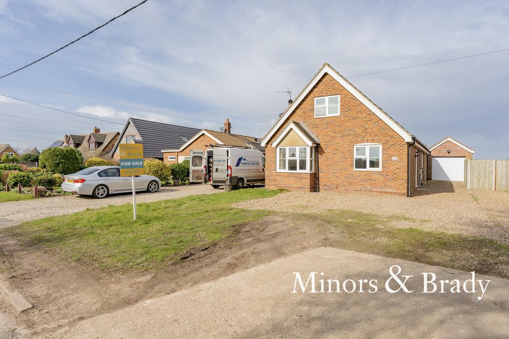 Upton Road, South Walsham 4 bed chalet for sale £350,000