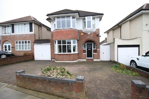 71 The Ridgeway, Ruislip, HA4 8QQ