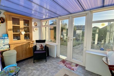 15 Slate Close, Delabole, PL33 9EN