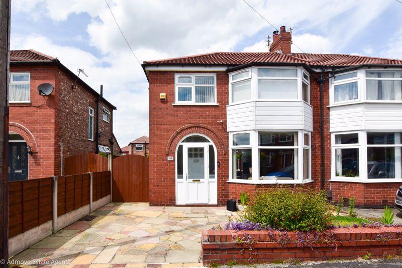 Downs Drive, Timperley, WA14 5QT 3 bed semidetached house for sale £