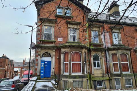 1 bedroom house to rent, Moorland Road, Leeds
