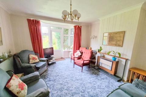 27 Furham Feild, Pinner, HA5 4DX