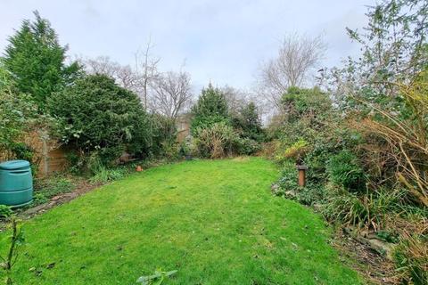 27 Furham Feild, Pinner, HA5 4DX