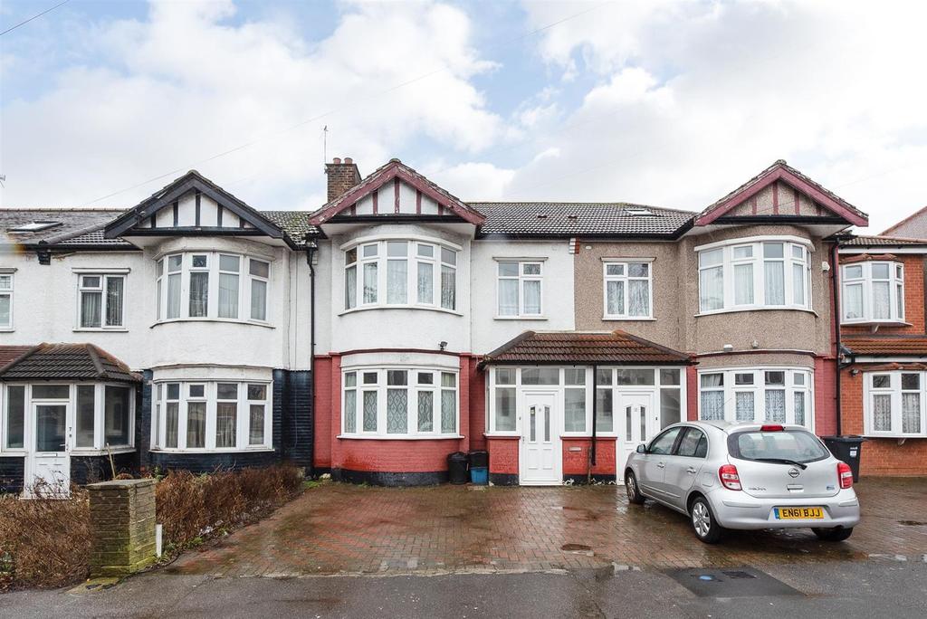 Ridgeway Gardens, Redbridge, Ilford 3 bed house £620,000