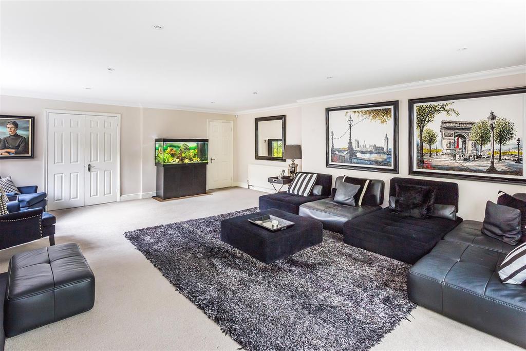 House. partnership Cobham