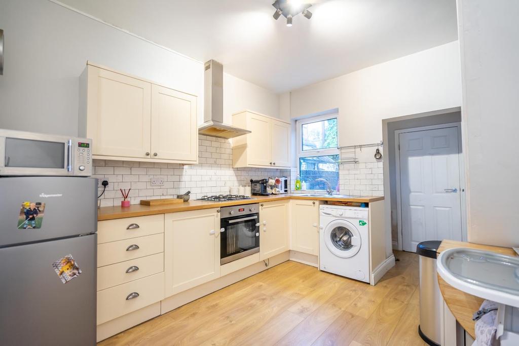 Kitchener Street, York 2 bed terraced house £215,000