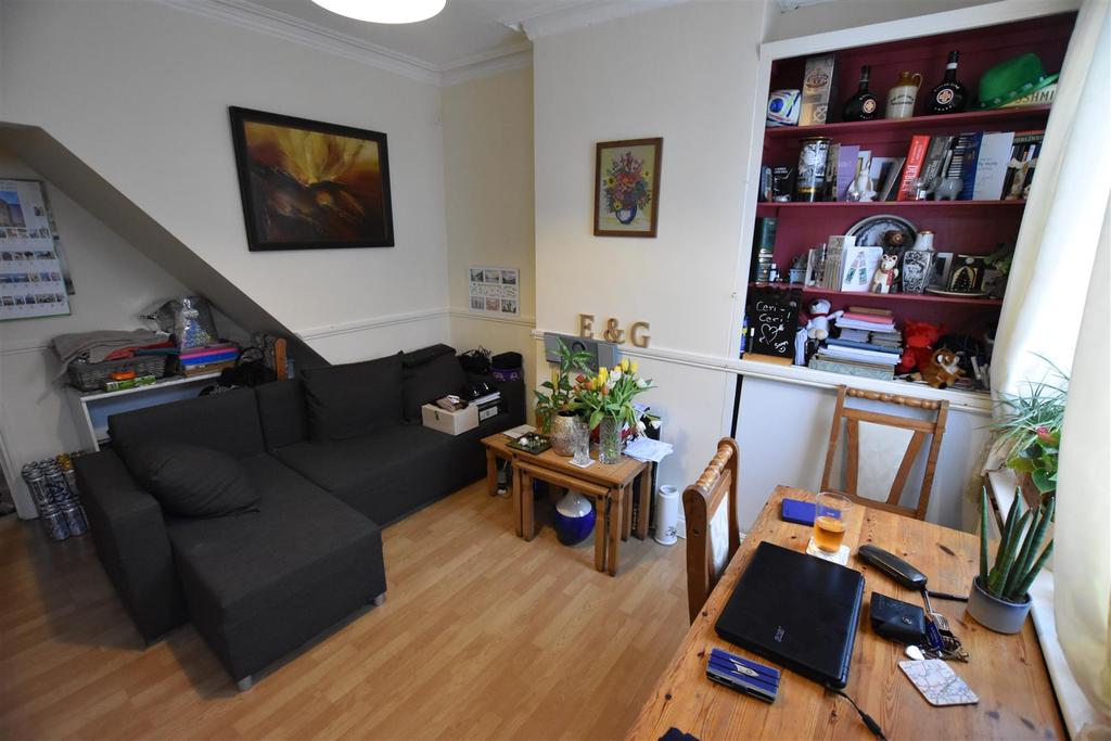Luther Street, Leicester 3 bed terraced house £795 pcm (£183 pw)