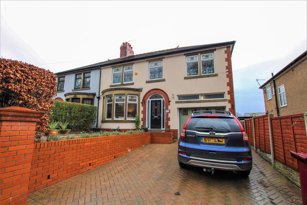 Mitton Road, Whalley, Ribble Valley 4 bed semidetached house £440,000