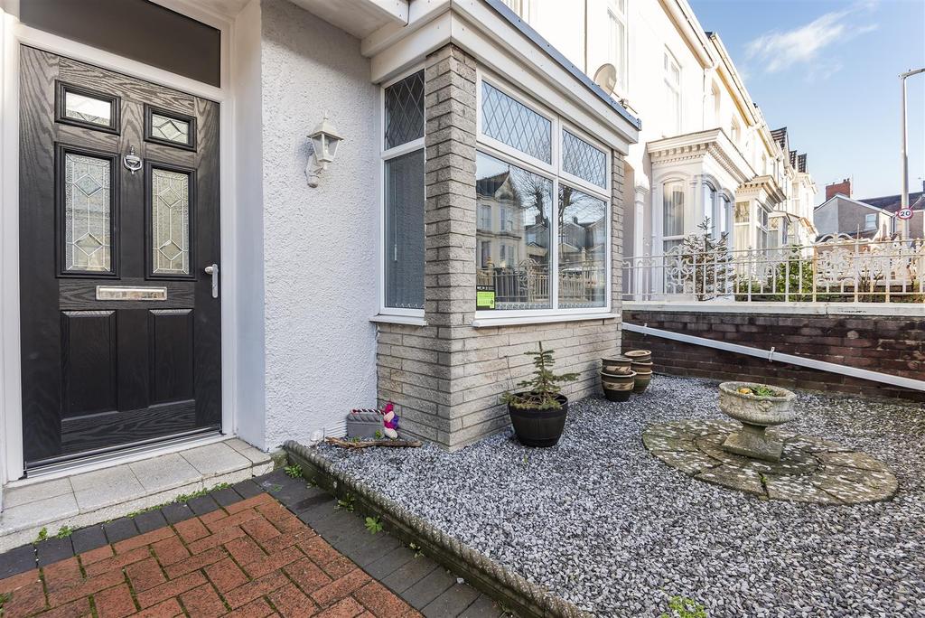 College Hill, Llanelli 3 bed terraced house £190,000