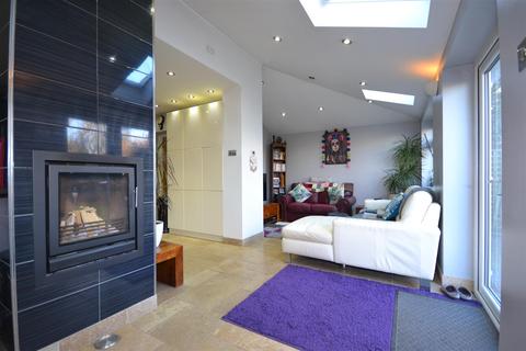 9 Mill Road, Tillingham, Southminster, CM0 7SY