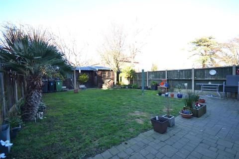 9 Mill Road, Tillingham, Southminster, CM0 7SY