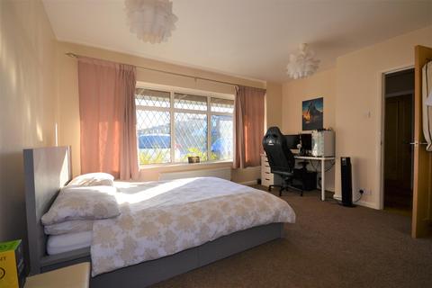 9 Mill Road, Tillingham, Southminster, CM0 7SY