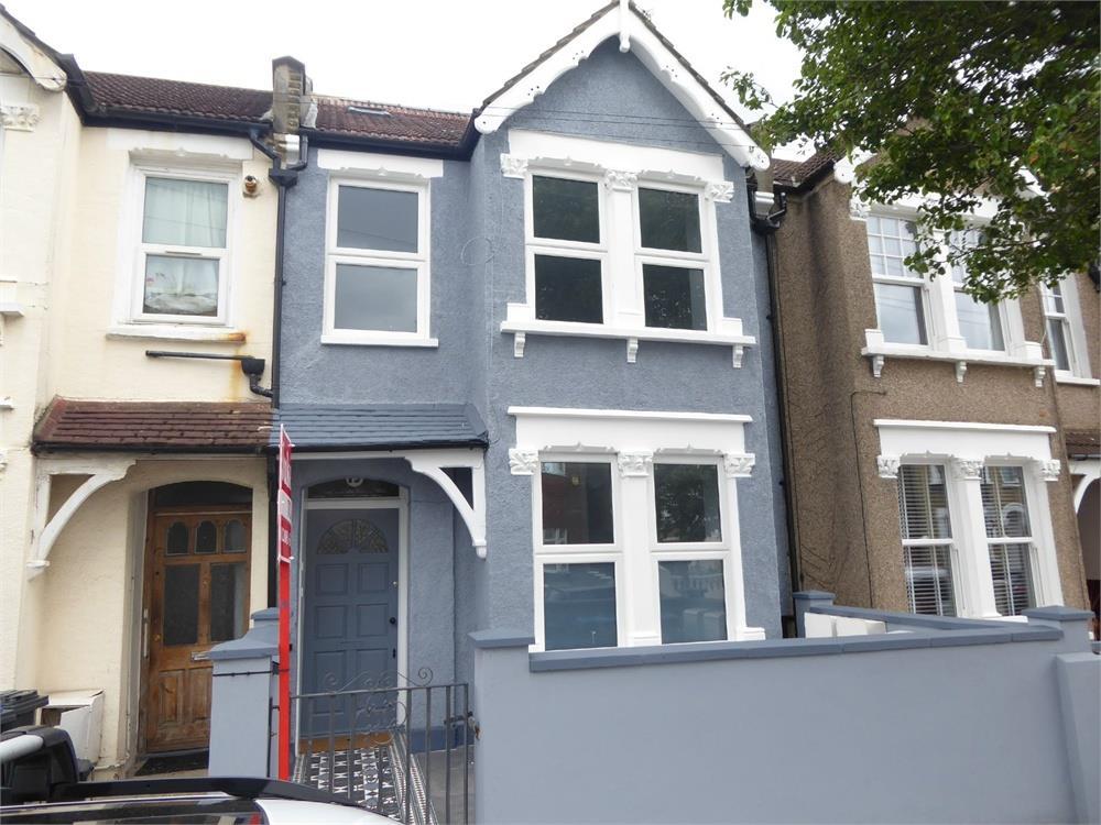 Balfour Road, London 2 bed flat £1,400 pcm (£323 pw)