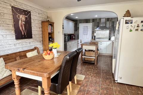 Hedgeleigh Station Road, Foggathorpe, Selby, YO8 6PS