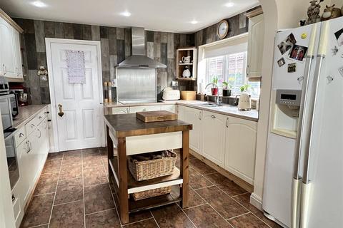 Hedgeleigh Station Road, Foggathorpe, Selby, YO8 6PS