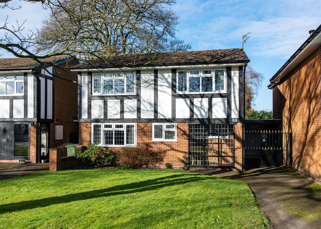 70 Woodcote Road, Tettenhall, Wolverhampton 4 bed detached house £399,950