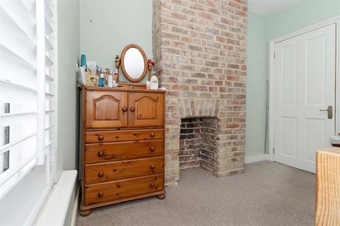 11 Lyndhurst Road, Worthing, BN11 2DB