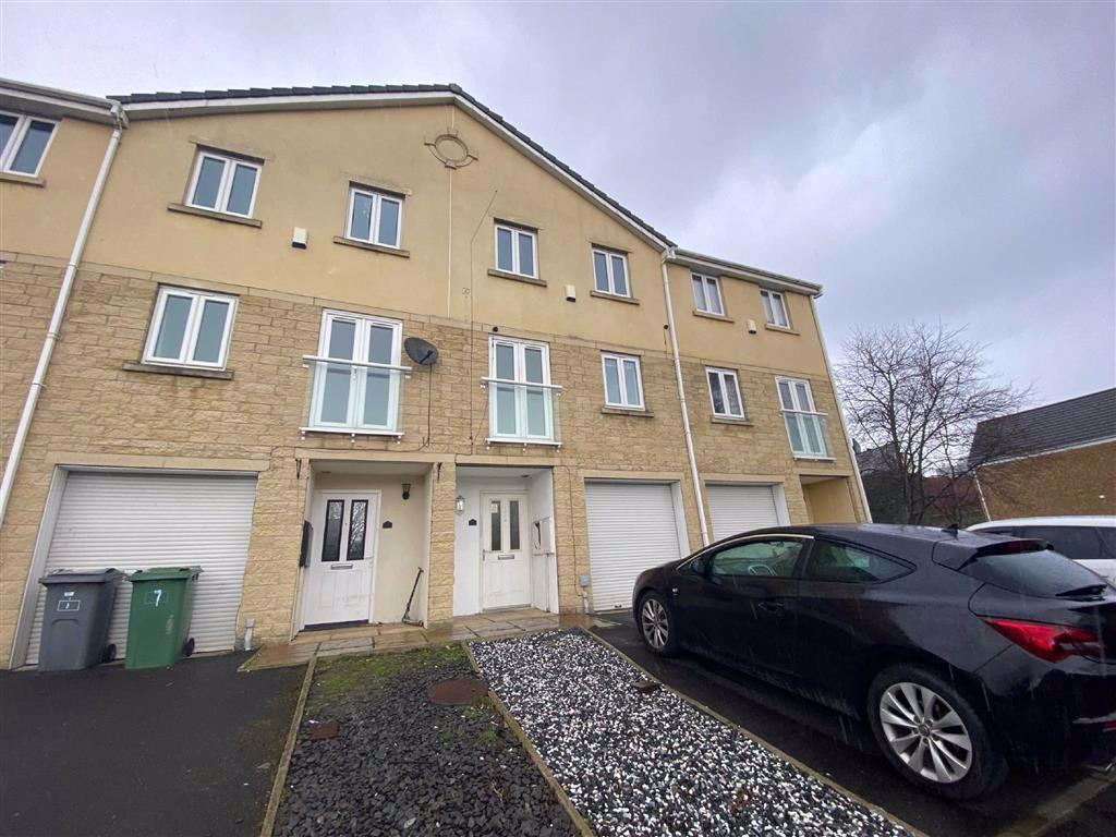 Mill Close, Heckmondwike, WF16 4 bed townhouse £850 pcm (£196 pw)