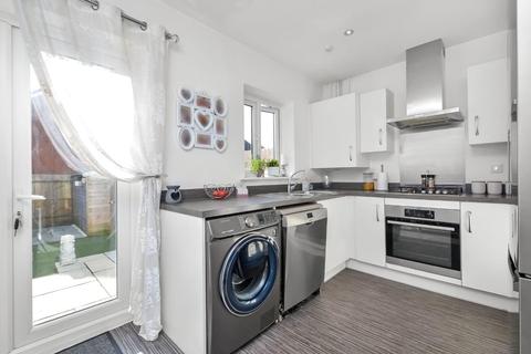 17 Batchelor Way, Downton, Salisbury, SP5 3FN