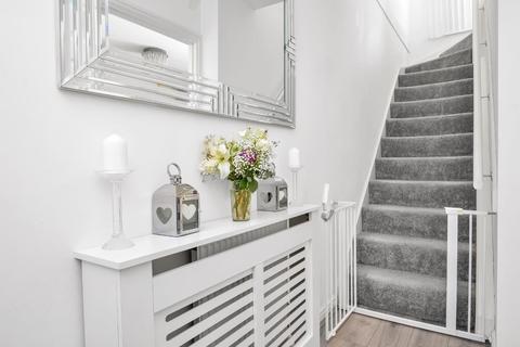 17 Batchelor Way, Downton, Salisbury, SP5 3FN