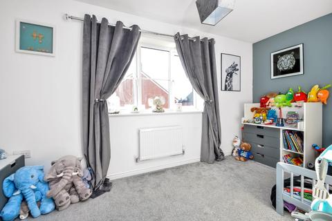 17 Batchelor Way, Downton, Salisbury, SP5 3FN