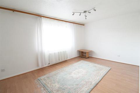 8 Berberis Close, Hull, HU3 2QZ