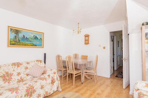 124 Jasmin Road, Epsom, KT19 9DX