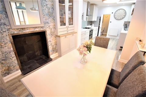 24 Stepney Road, Scarborough, YO12 5BN