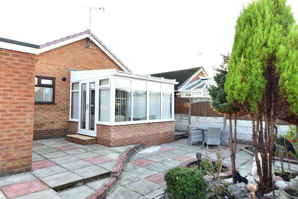 Mill Lane, Glenburn Road, Skelmersdale 2 bed detached bungalow £199,000
