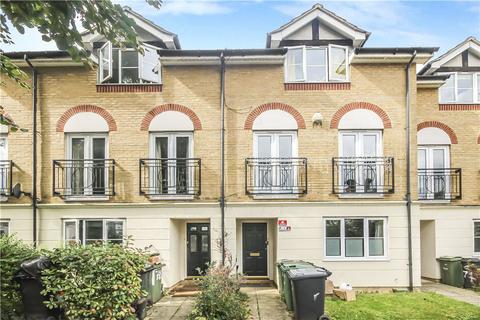 4 bedroom terraced house to rent, Conyers Road, London, SW16